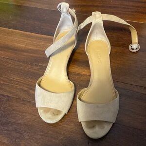 Jcrew tan suede low wedge sandals sz 7